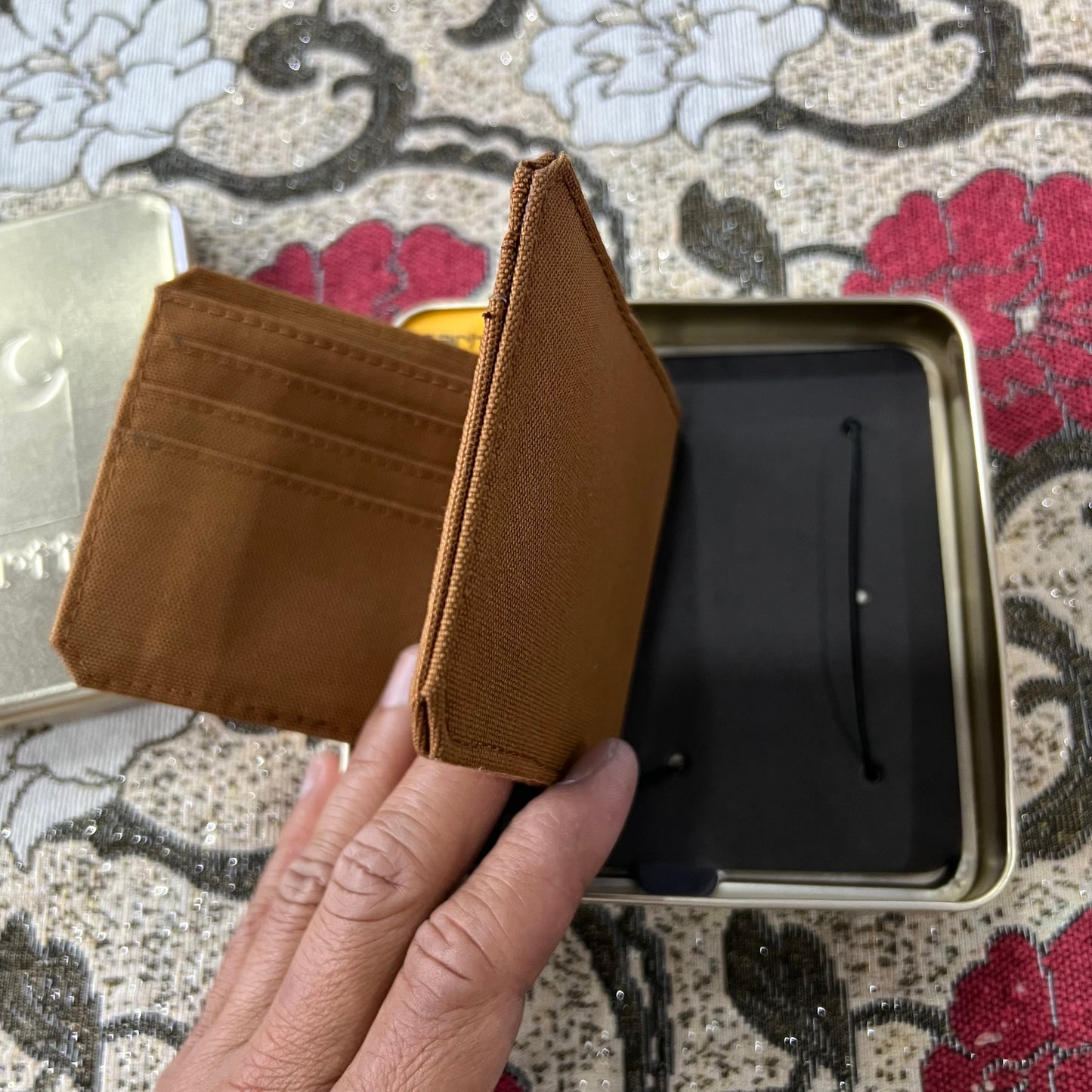 CARHARTT NYLON DUCK BIFOLD WALLET (BROWN)