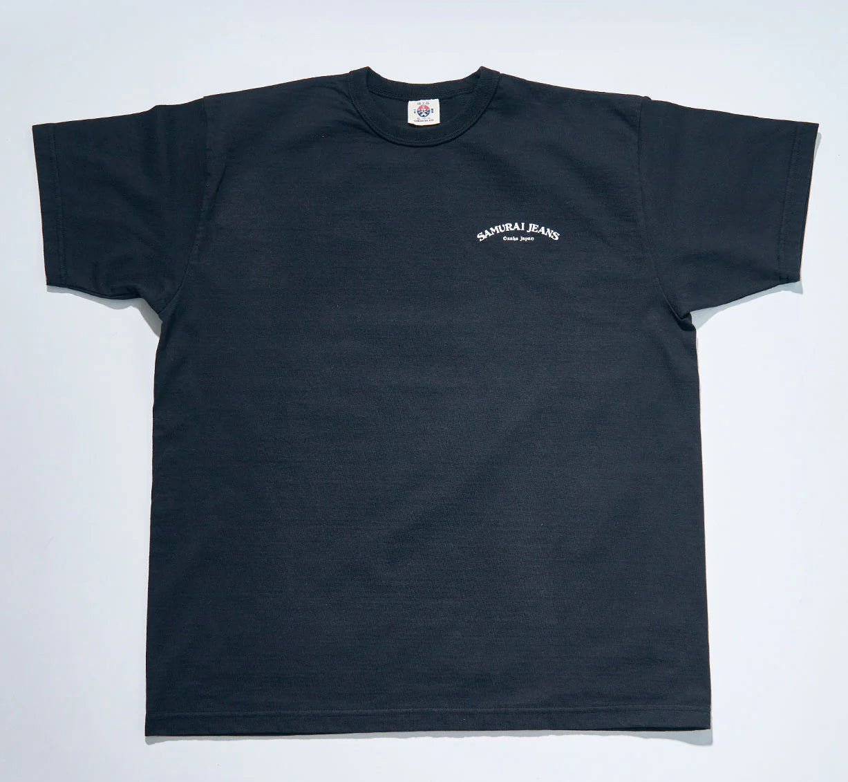 SAMURAI SJST25-104 HEAVY WEIGHT T-SHIRT "BONSAI"
2XL pit 23.5x28.5 Black
