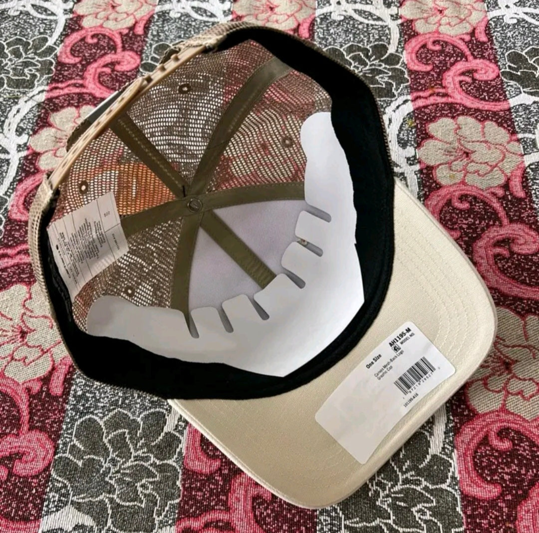CARHARTT MESHBACK LOGO GRAPHIC CAP (OAT MILK)