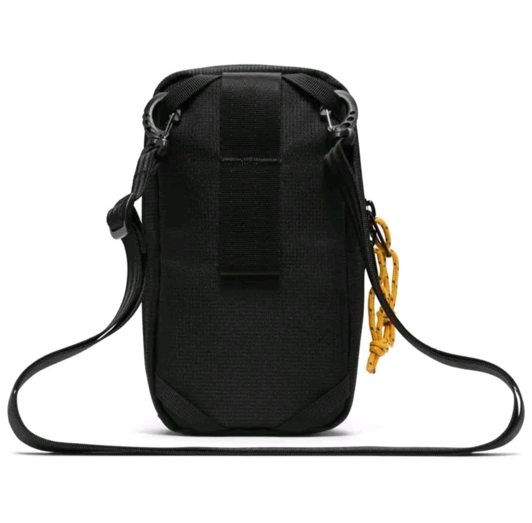 CHROME INDUSTRIES RUCKAS ACCESSORY
POUCH (BLACK)