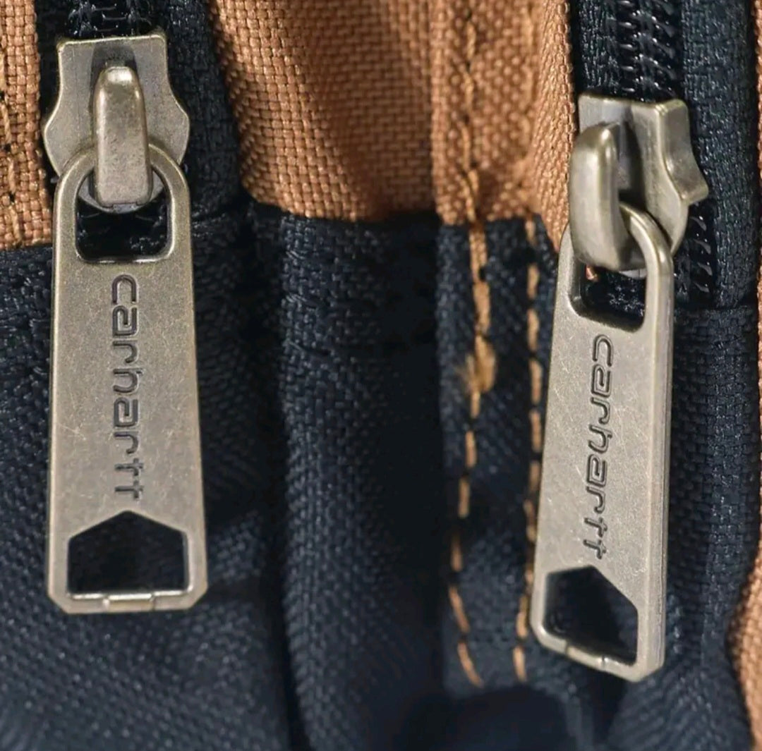 CARHARTT CROSSBODY ZIP BAG (BROWN)